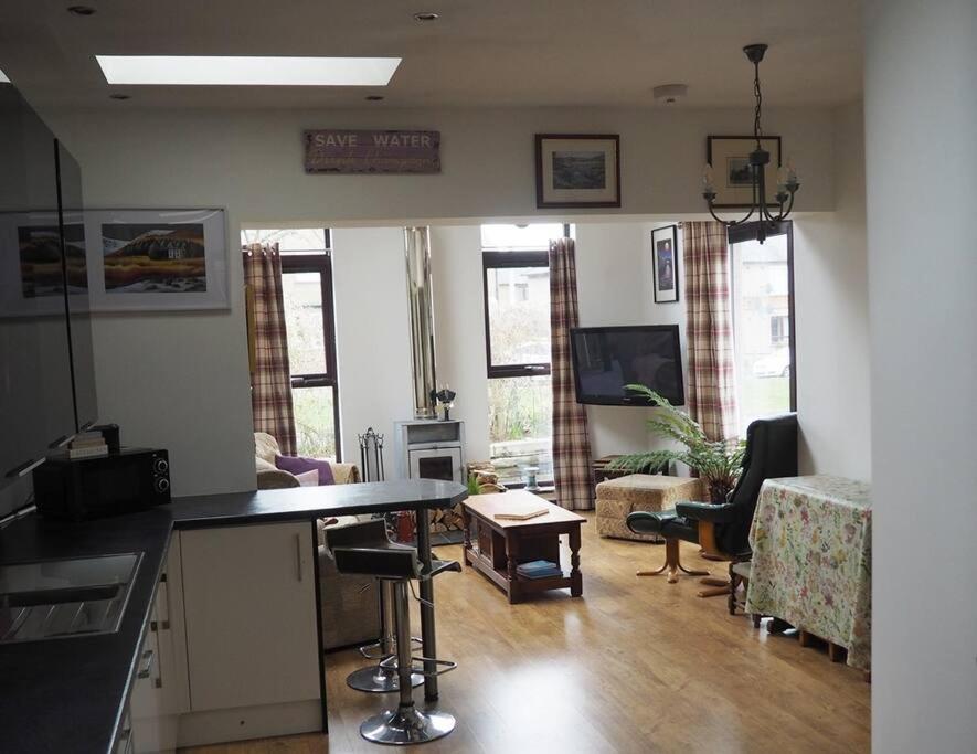 Fern Lodge Angus, Kirriemuir エクステリア 写真
